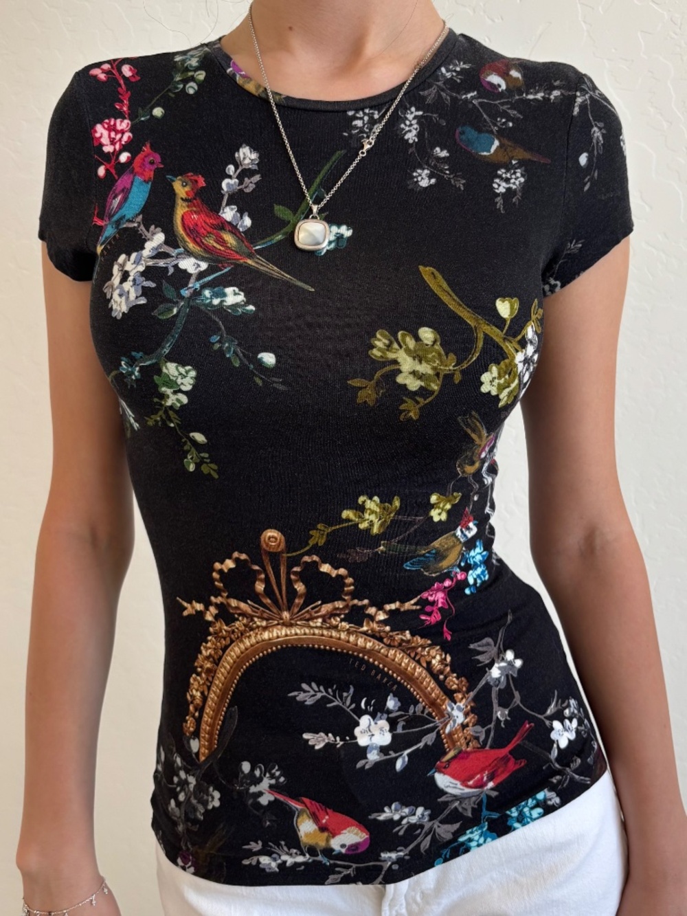 Ted Baker Raynee Opulent Fauna Fitted Tee, size 0 or XS
